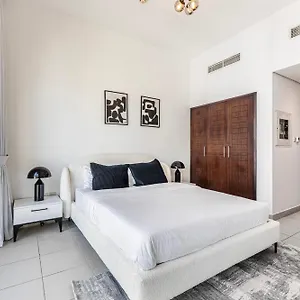 Cozy Boulevard 2 Downtown Apartment
